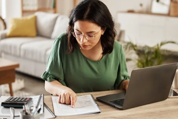 Fast Loan UK customers and support team