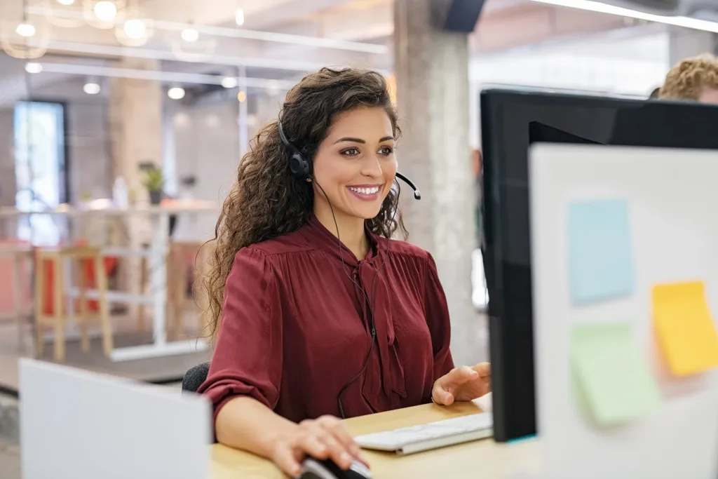 Fast Loan UK customers and support team